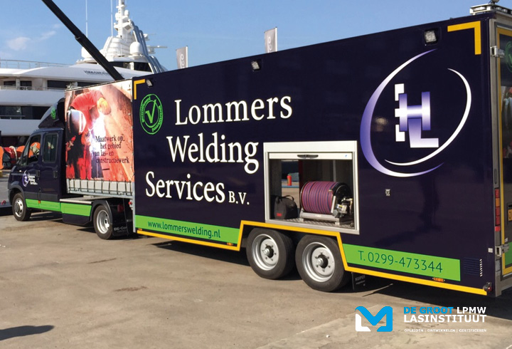 Bus Lommers Constructielassers